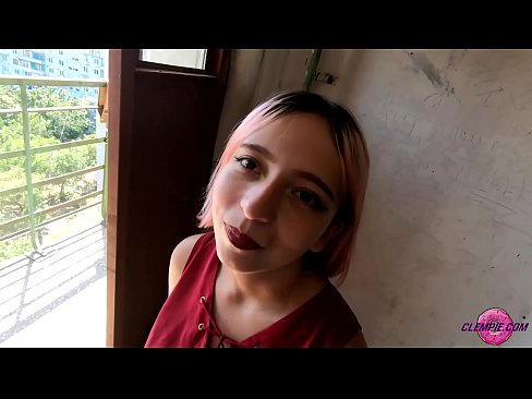 ❤️ Student Sucks a Stranger Sensually in the Backstreet - Face Cumming ❤️❌ Απλά πορνό ❤
